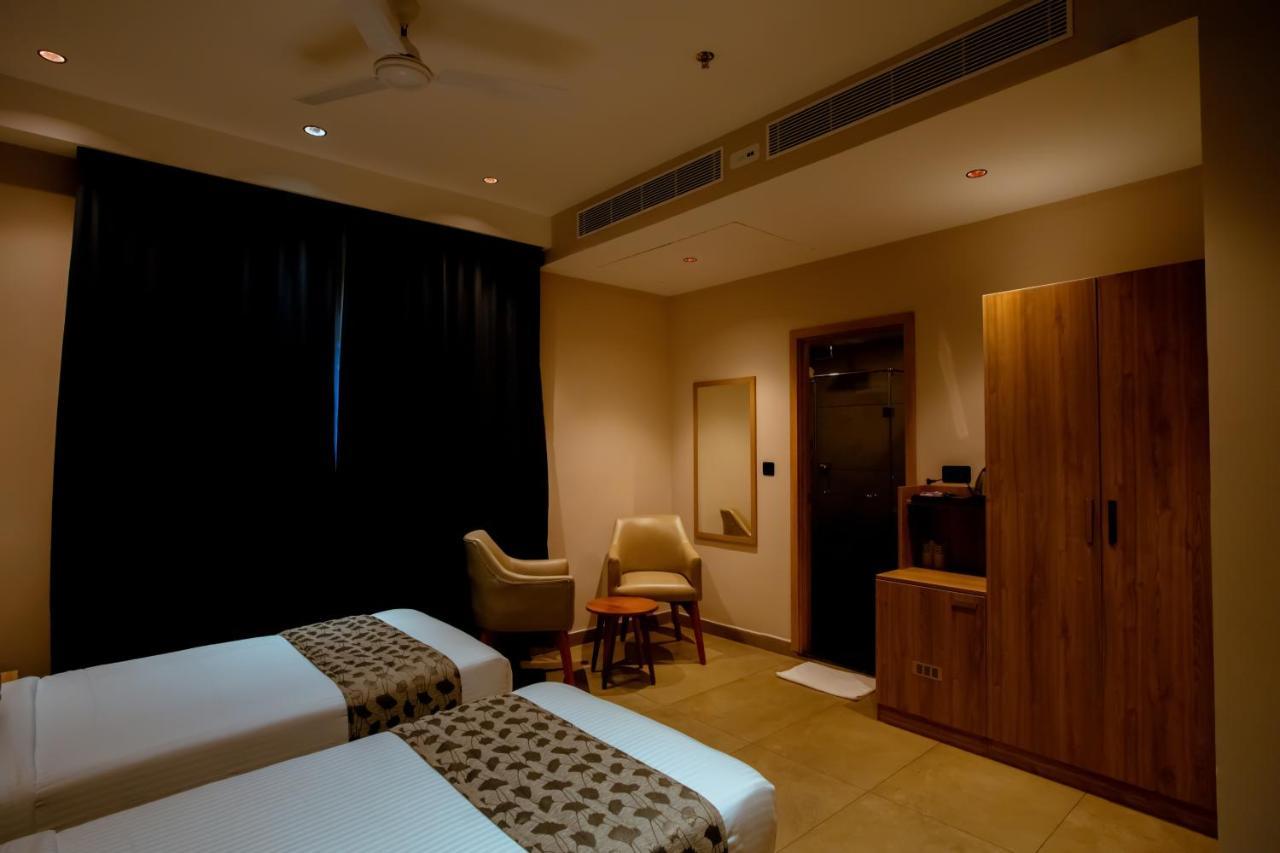 Hotel Beeza Clubhouse à Kottayam Extérieur photo
