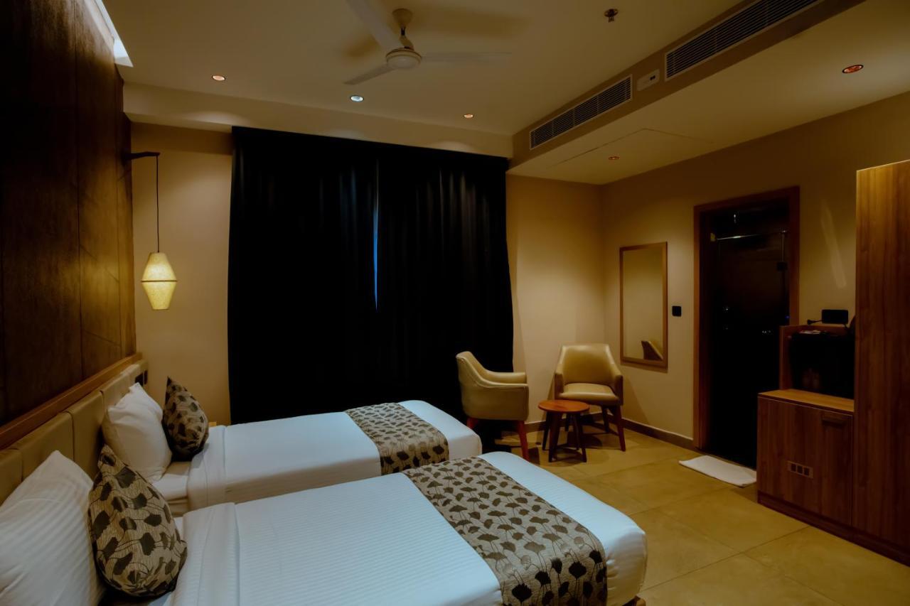 Hotel Beeza Clubhouse à Kottayam Extérieur photo